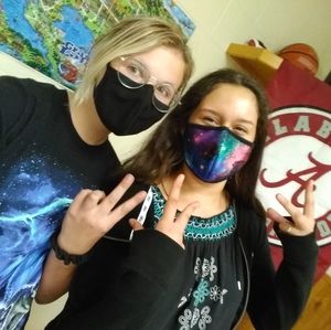 Meet your Posher, Lorraine